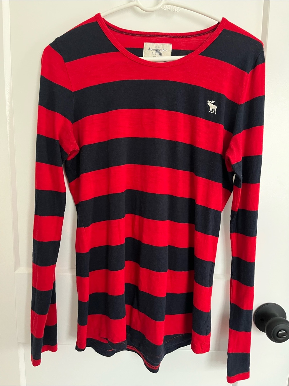 Abercrombie & Fitch Vintage Red & Navy Striped Long Sleeve Tee Women’s Large